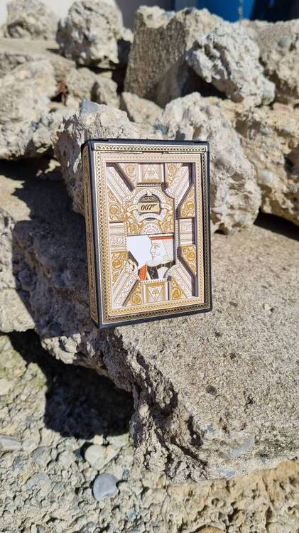 Jeu Découpé sur James BOND 007 Jo (11).jpg