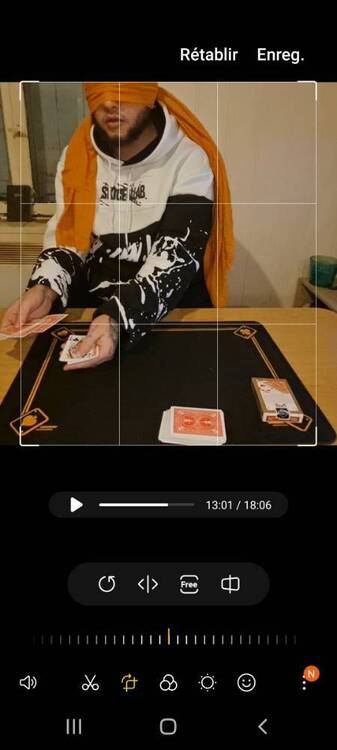 Screenshot_20220225-212202_Video Editor.jpg