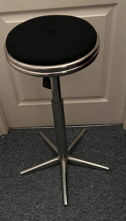 TABOURET HUMORISTIQUE.jpg